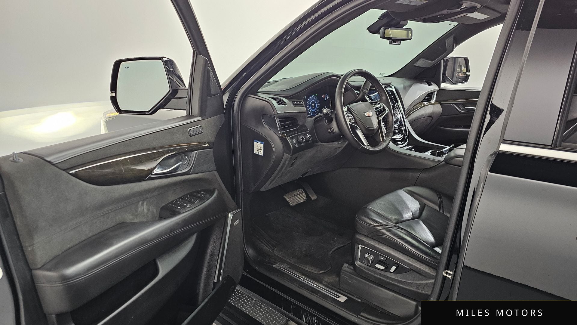 Cadillac 에스컬레이드 2020 — миниатюра 13