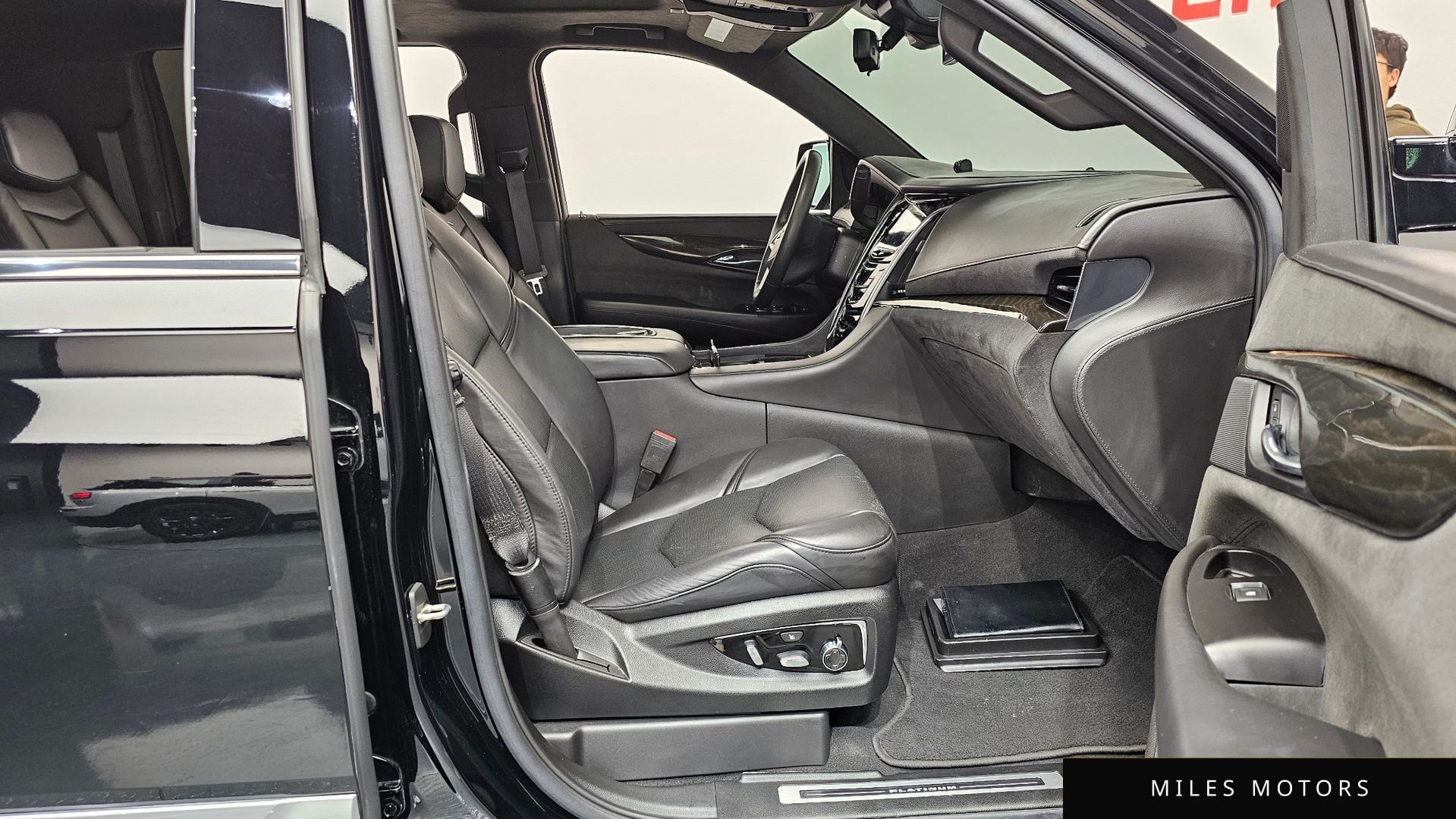 Cadillac 에스컬레이드 2020 — миниатюра 16