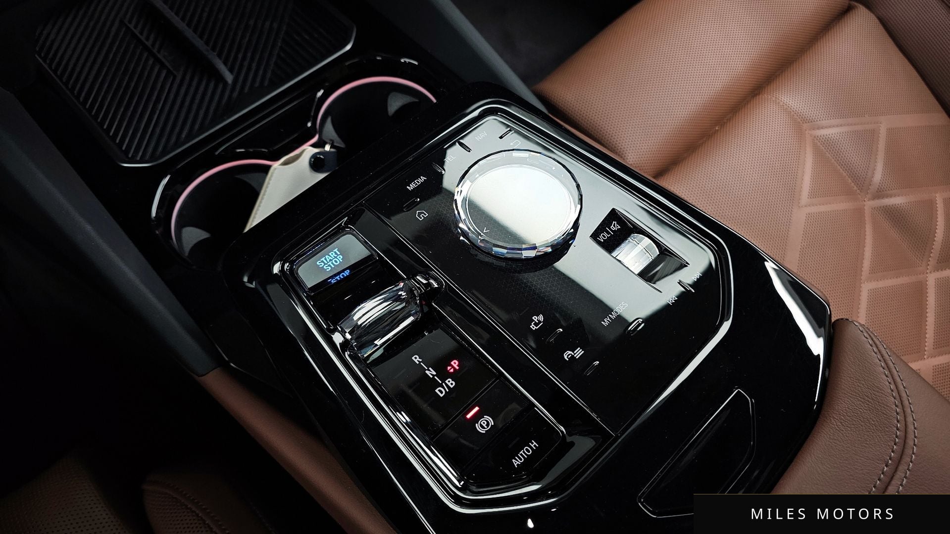 BMW i5 (G60) 2024 — миниатюра 12