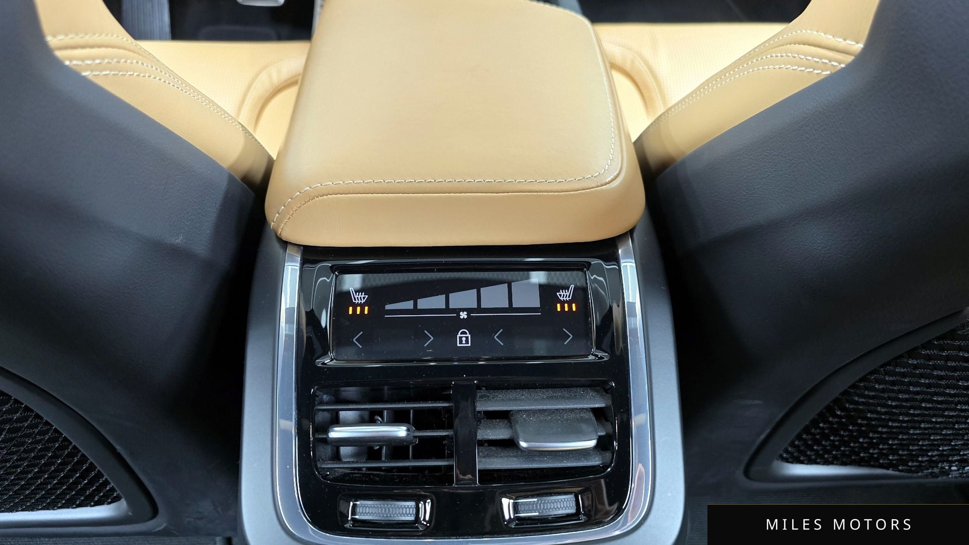 Volvo S60 2021 — миниатюра 31