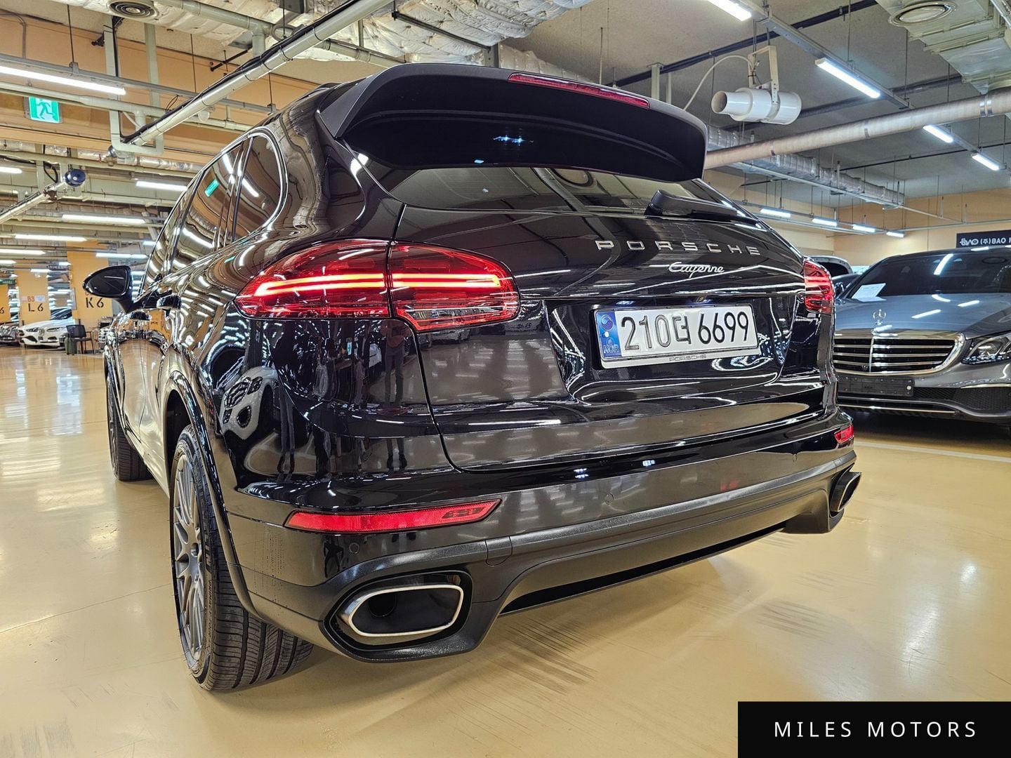 Porsche Cayenne 2017 — миниатюра 2