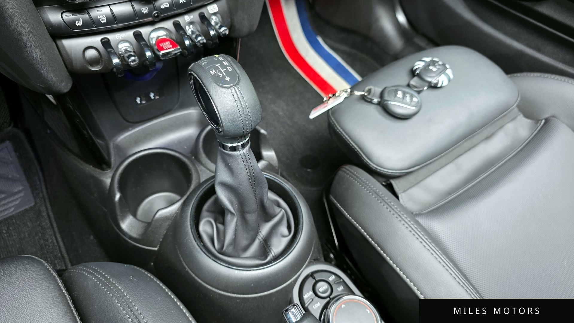 MINI Cooper 2019 — миниатюра 12