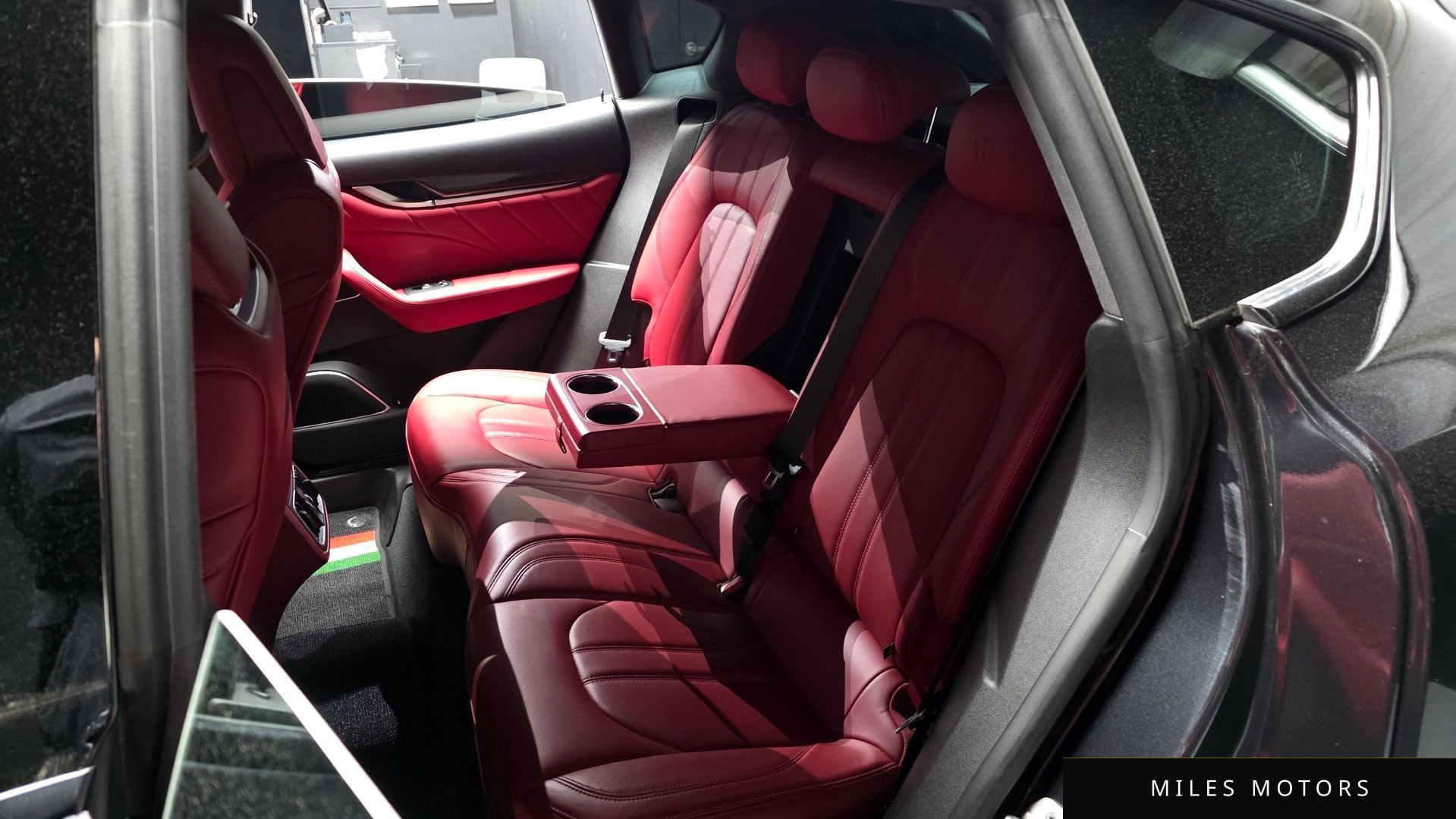 Maserati 르반떼 2022 — миниатюра 18