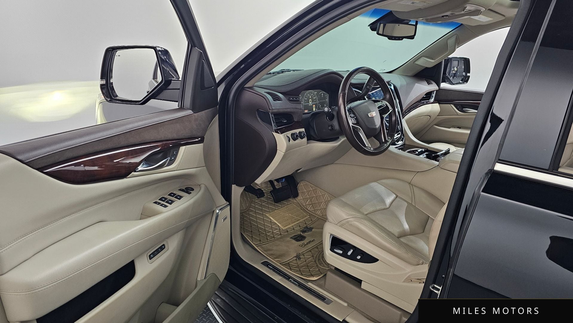 Cadillac 에스컬레이드 2015 — миниатюра 10