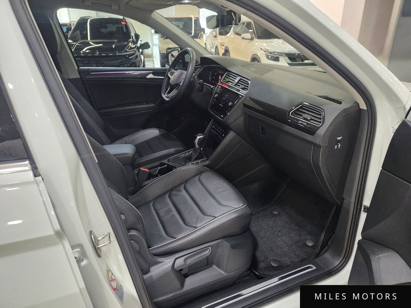Volkswagen 티구안 2023 — миниатюра 12