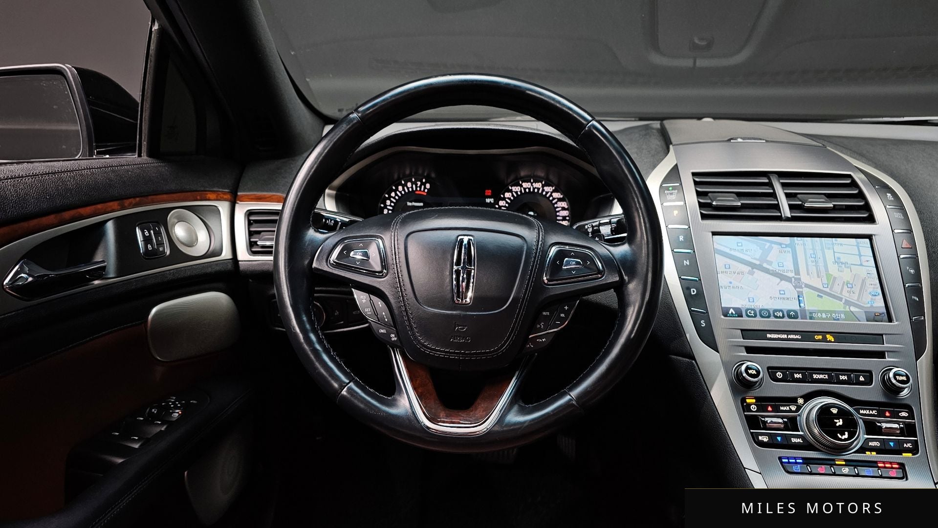 Lincoln MKZ 2017 — миниатюра 12