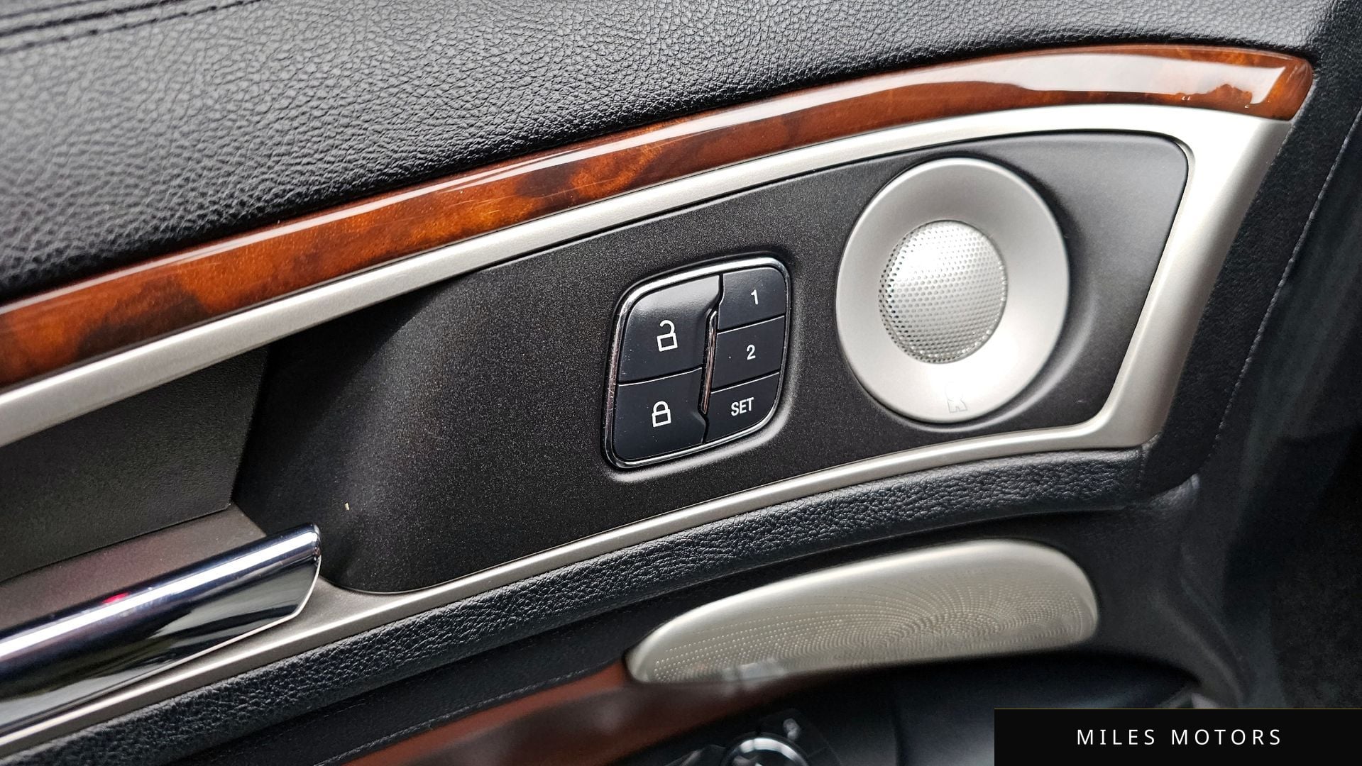 Lincoln MKZ 2017 — миниатюра 17