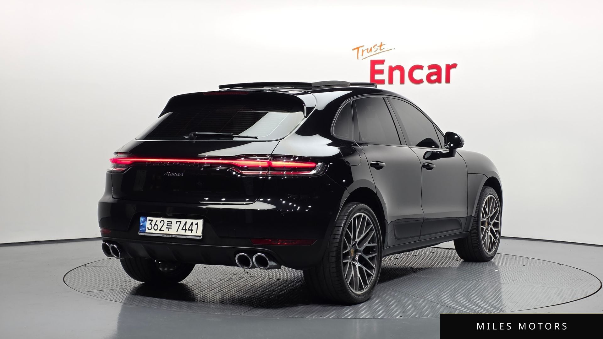 Porsche 마칸 2021 — миниатюра 2