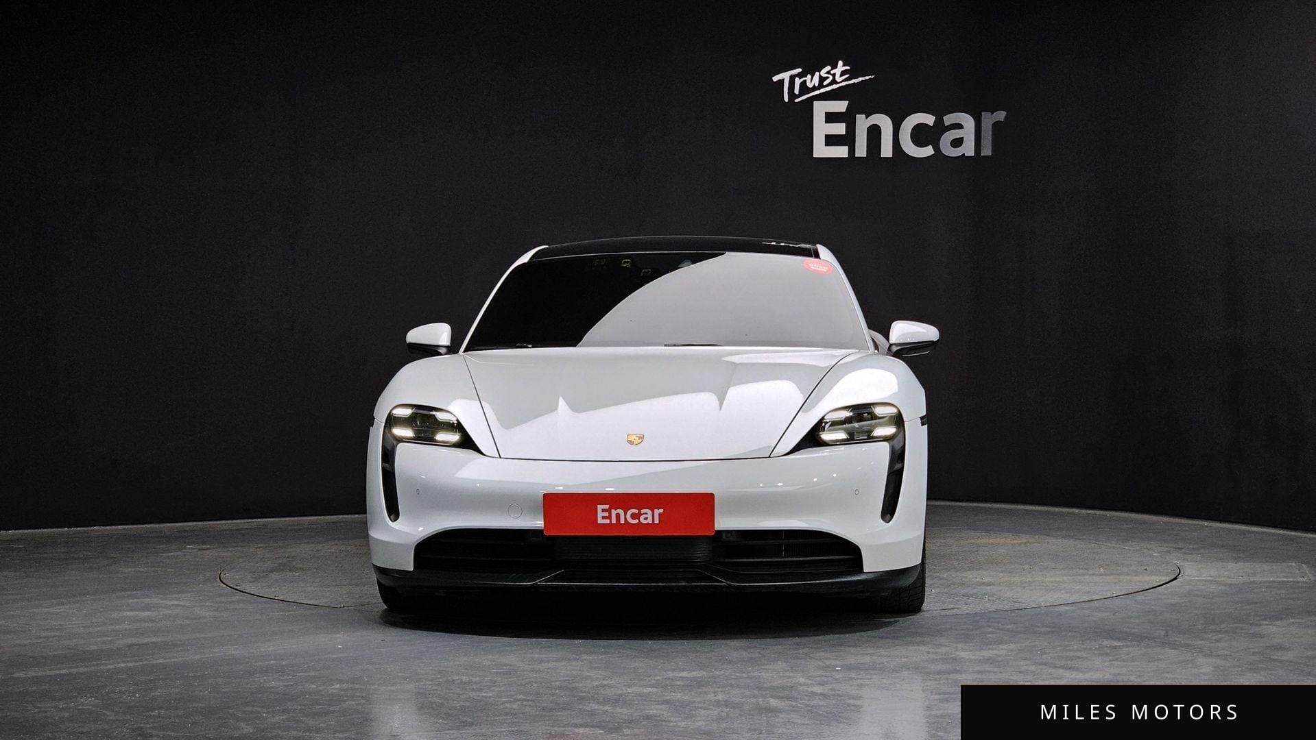 Porsche 타이칸 2021 — миниатюра 3