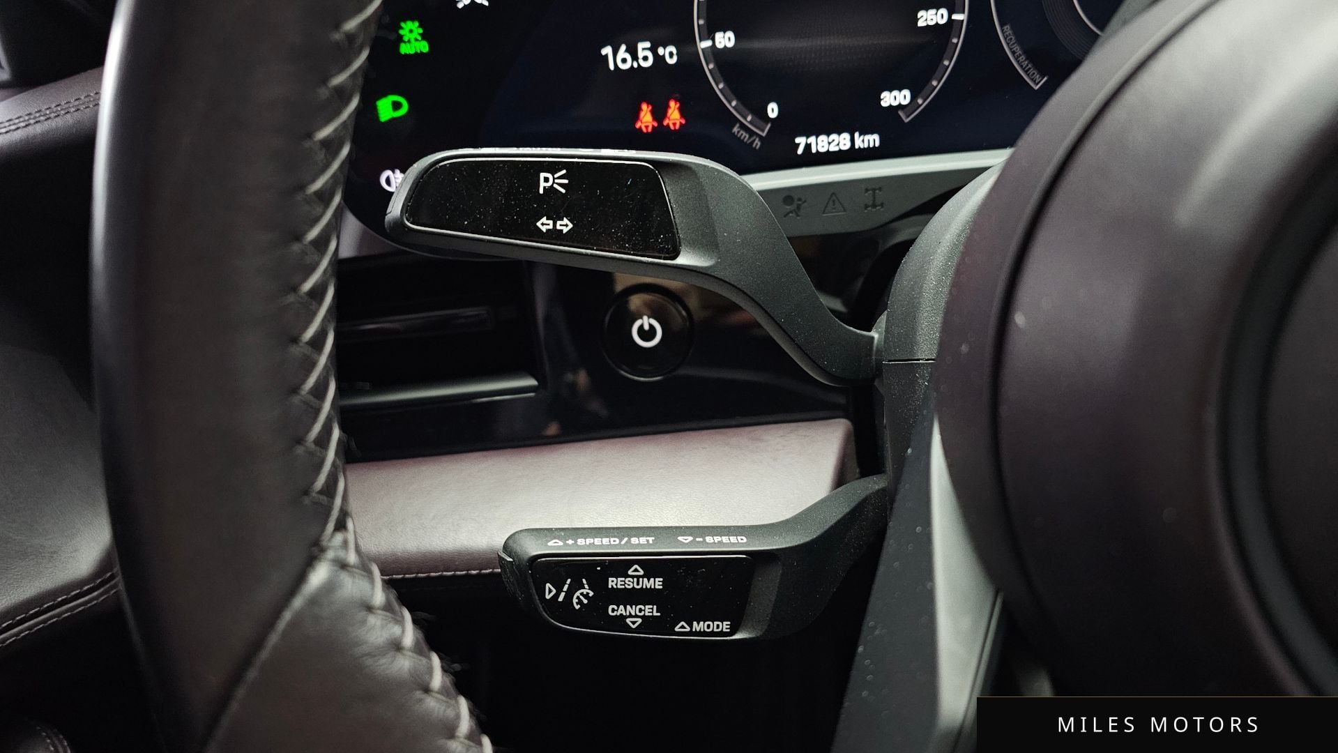 Porsche 타이칸 2021 — миниатюра 23