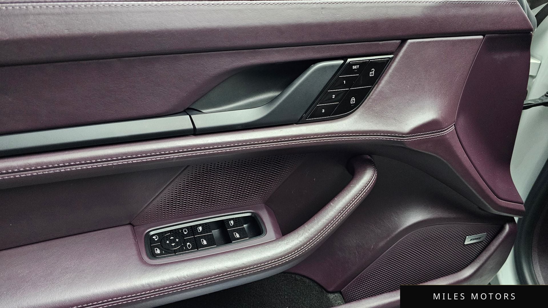 Porsche 타이칸 2021 — миниатюра 29
