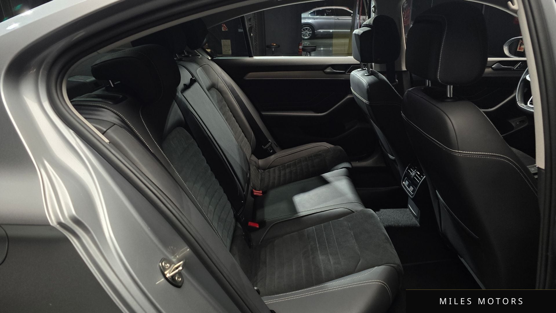 Volkswagen Passat 2021 — миниатюра 12