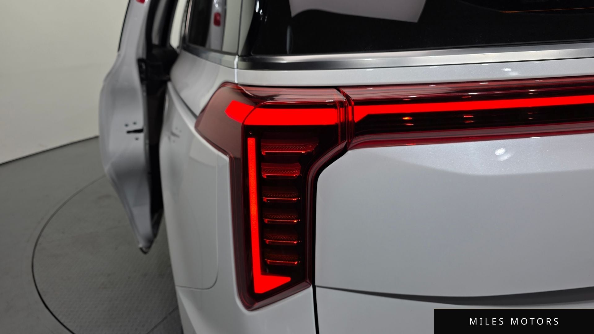 Kia Canival 2024 — миниатюра 9