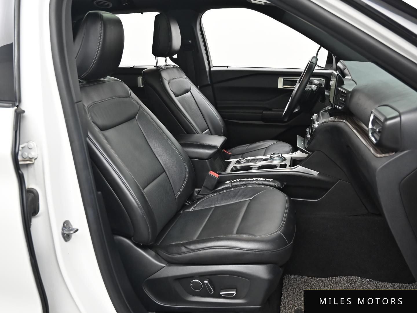 Ford Explorer 2020 — миниатюра 10