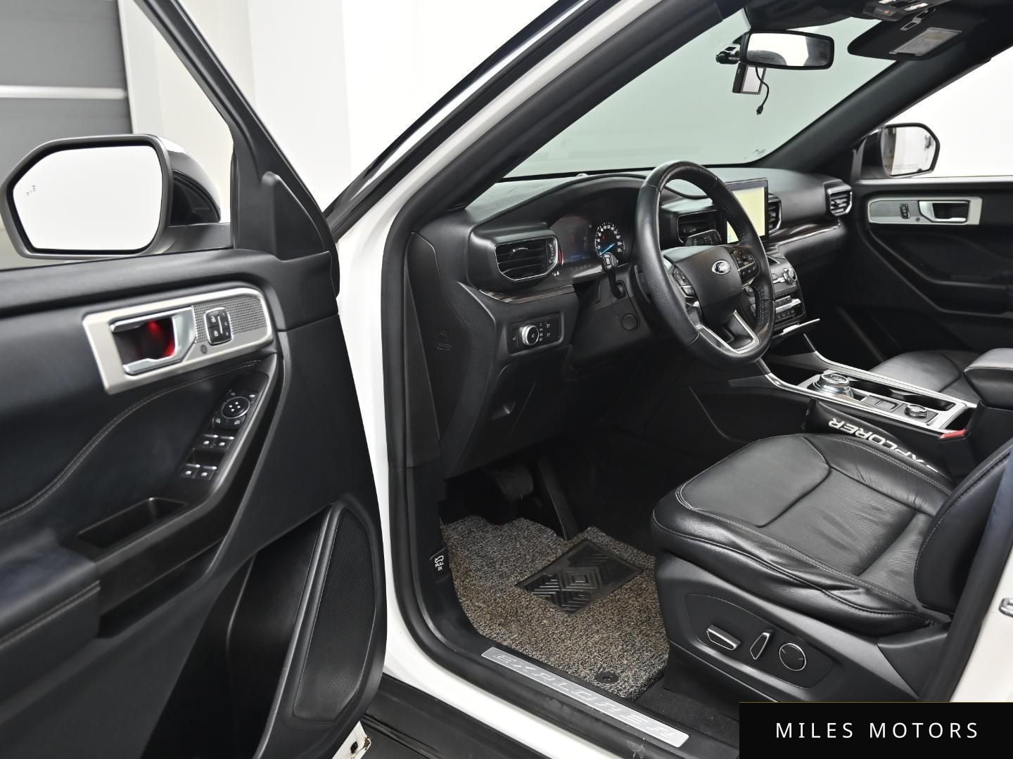 Ford Explorer 2020 — миниатюра 11