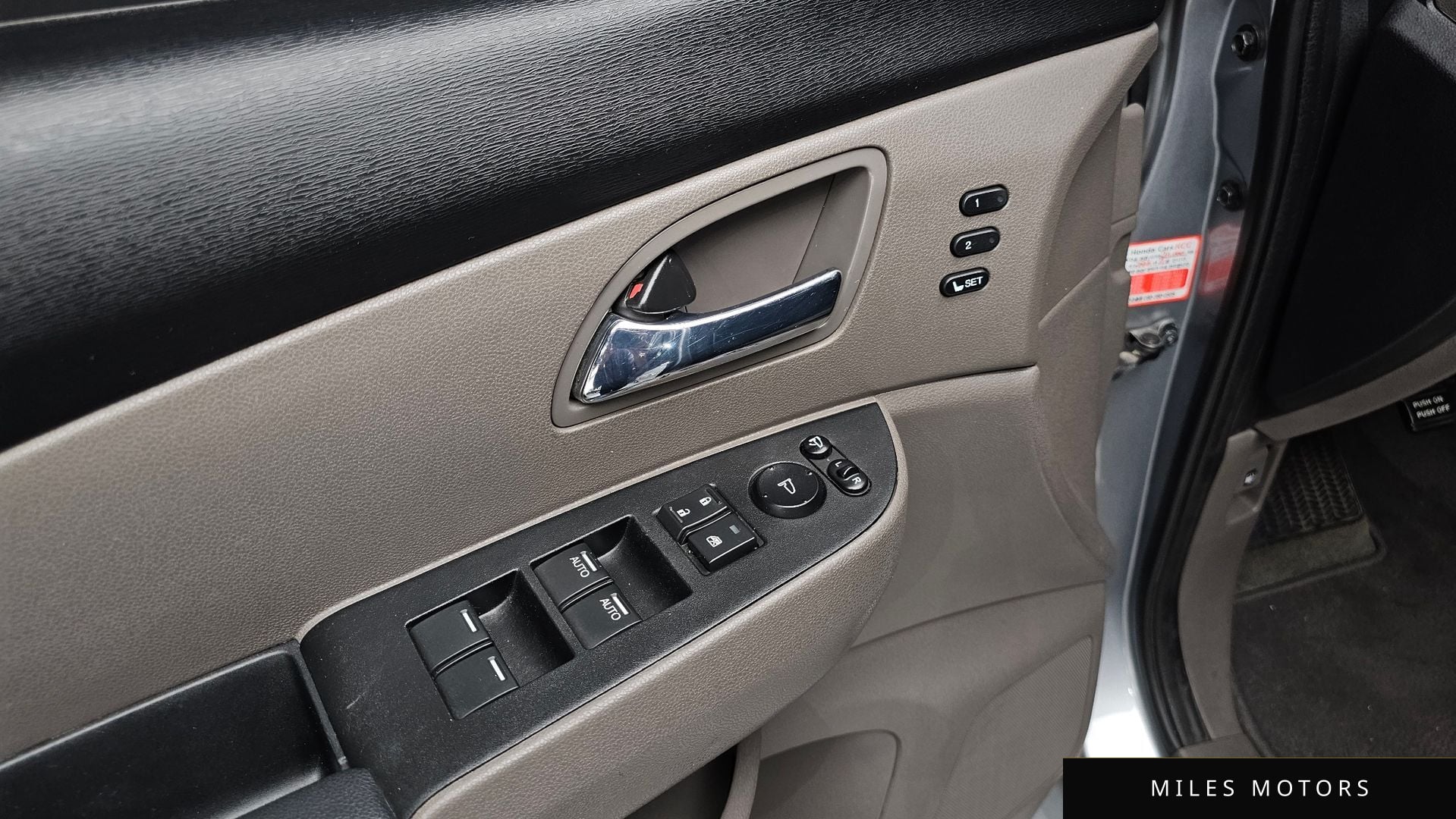 Honda Odyssey 2016 — миниатюра 17