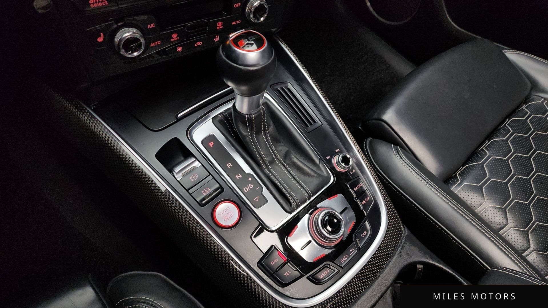 Audi SQ5 2016 — миниатюра 9