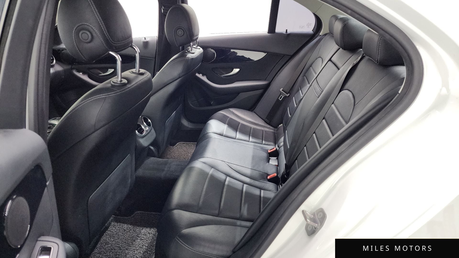 Mercedes-Benz C-Class W205 2019 — миниатюра 11