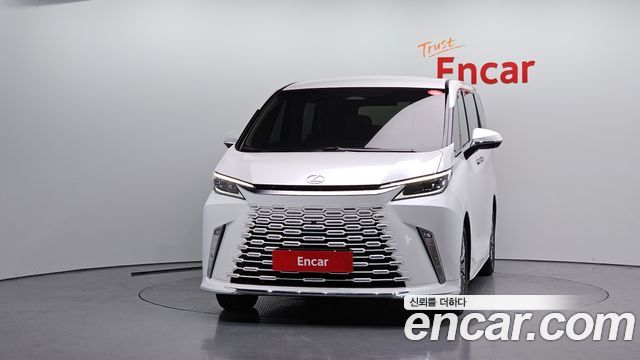 Лексус LM 2025 — миниатюра 3