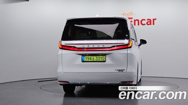 Лексус LM 2025 — миниатюра 4