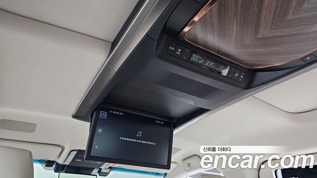 Лексус LM 2025 — миниатюра 19