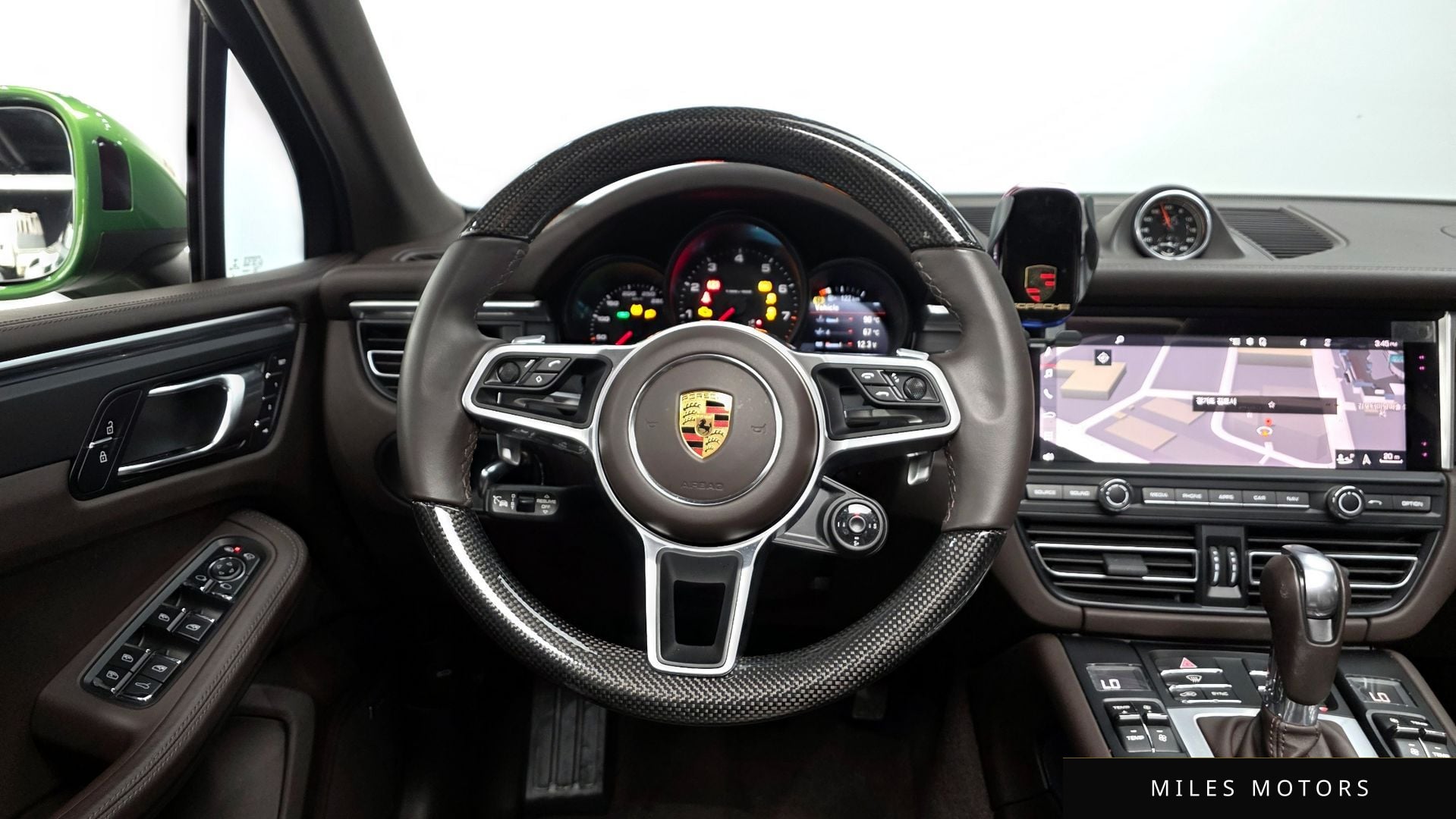 Porsche 마칸 2021 — миниатюра 18