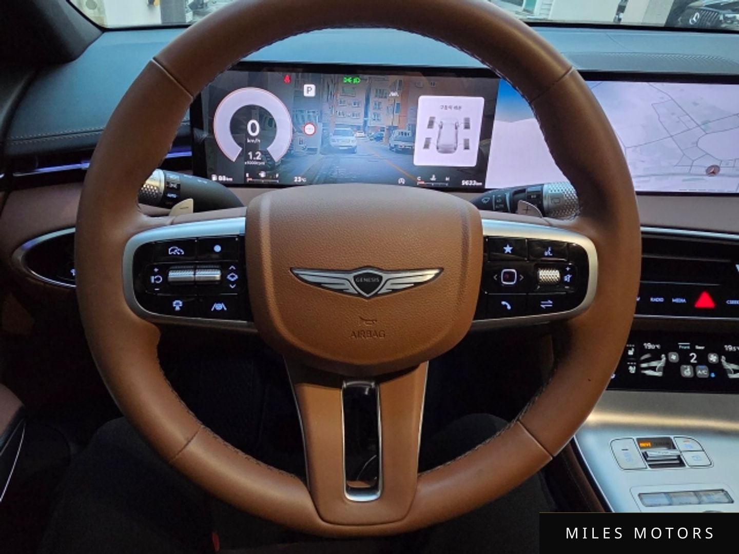 Genesis GV70 2025 — миниатюра 11