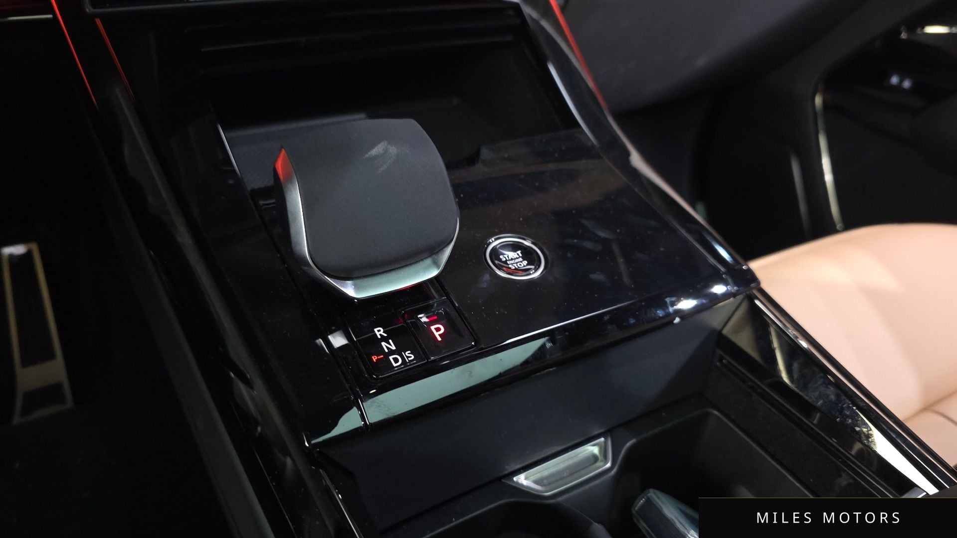 Land Rover 레인지로버 스포츠 2025 — миниатюра 11