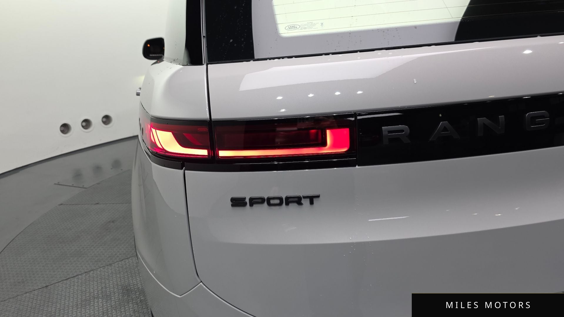 Land Rover 레인지로버 스포츠 2025 — миниатюра 8