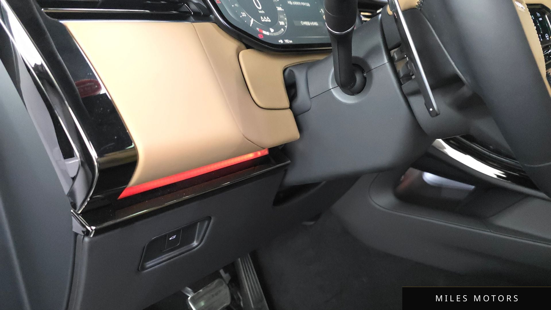 Land Rover 레인지로버 스포츠 2025 — миниатюра 38