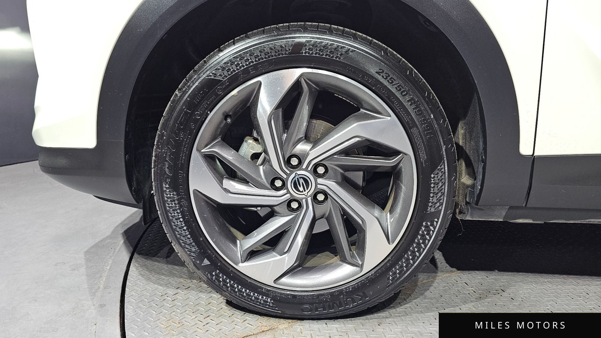 KG Mobility Beautiful Korando 2021 — миниатюра 5
