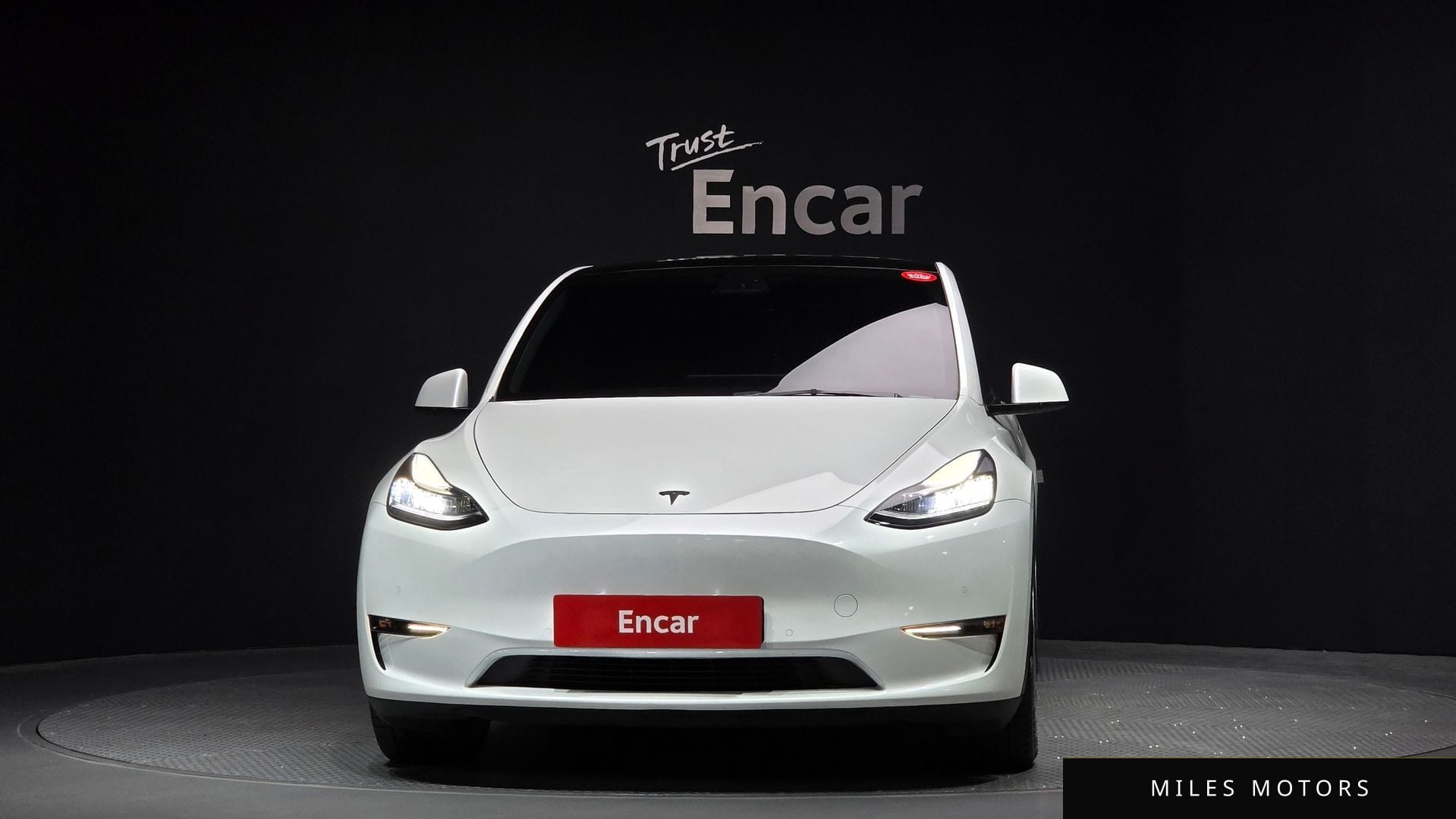 Tesla Model Y 2021 — миниатюра 3