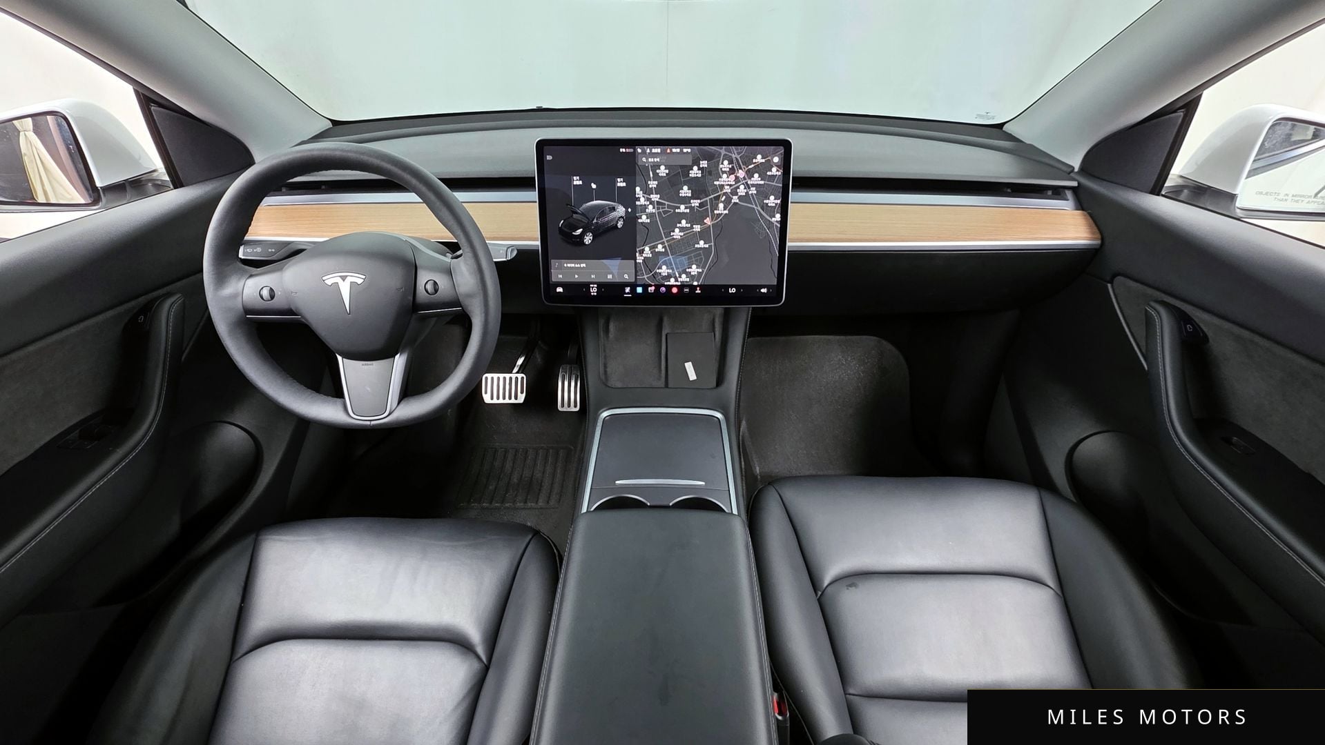 Tesla Model Y 2021 — миниатюра 10