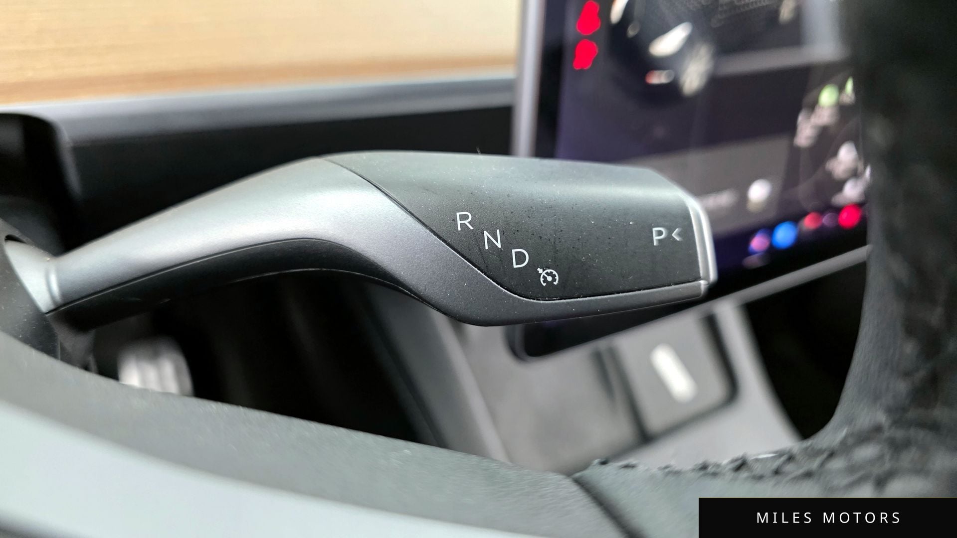 Tesla Model Y 2021 — миниатюра 12