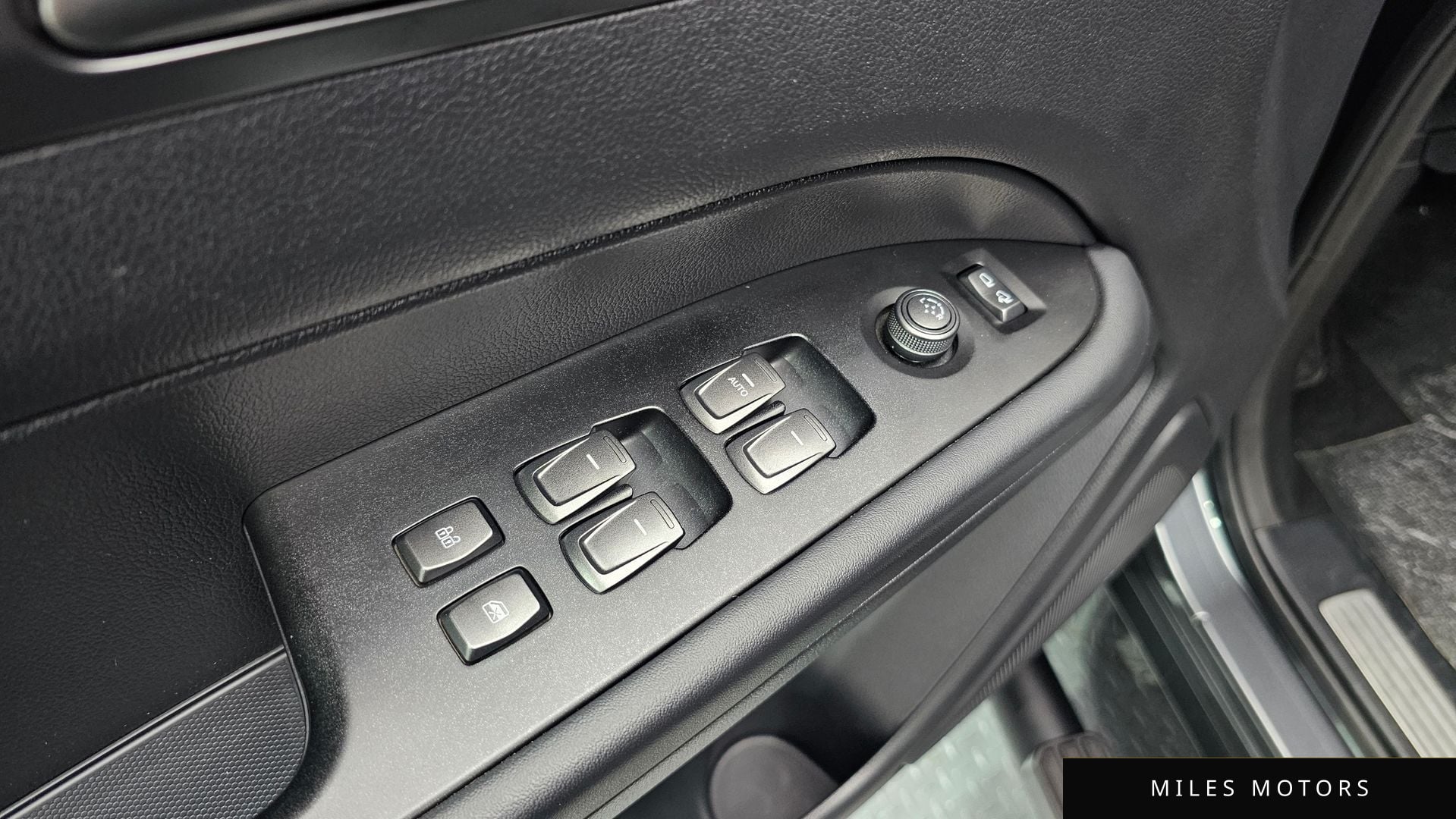 KG Mobility Rexton 2022 — миниатюра 8