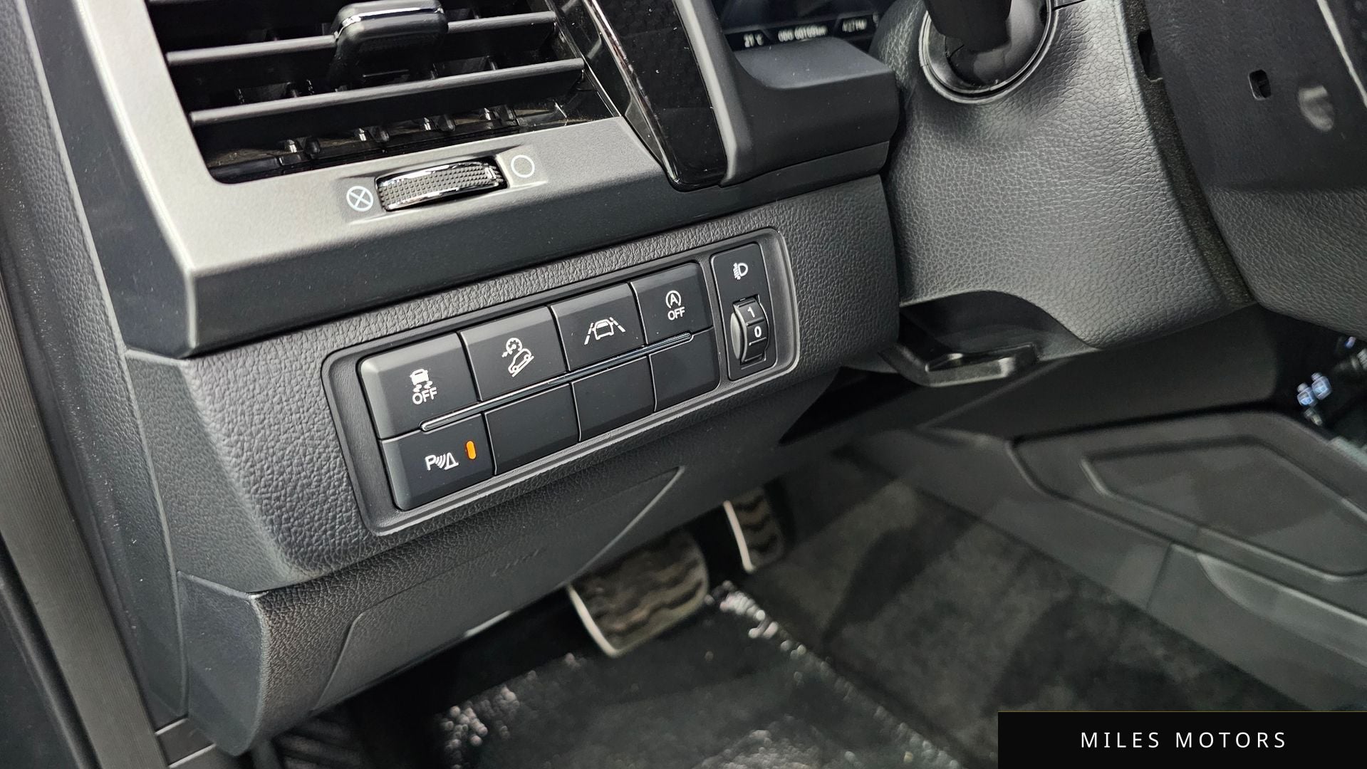 KG Mobility Rexton 2022 — миниатюра 9