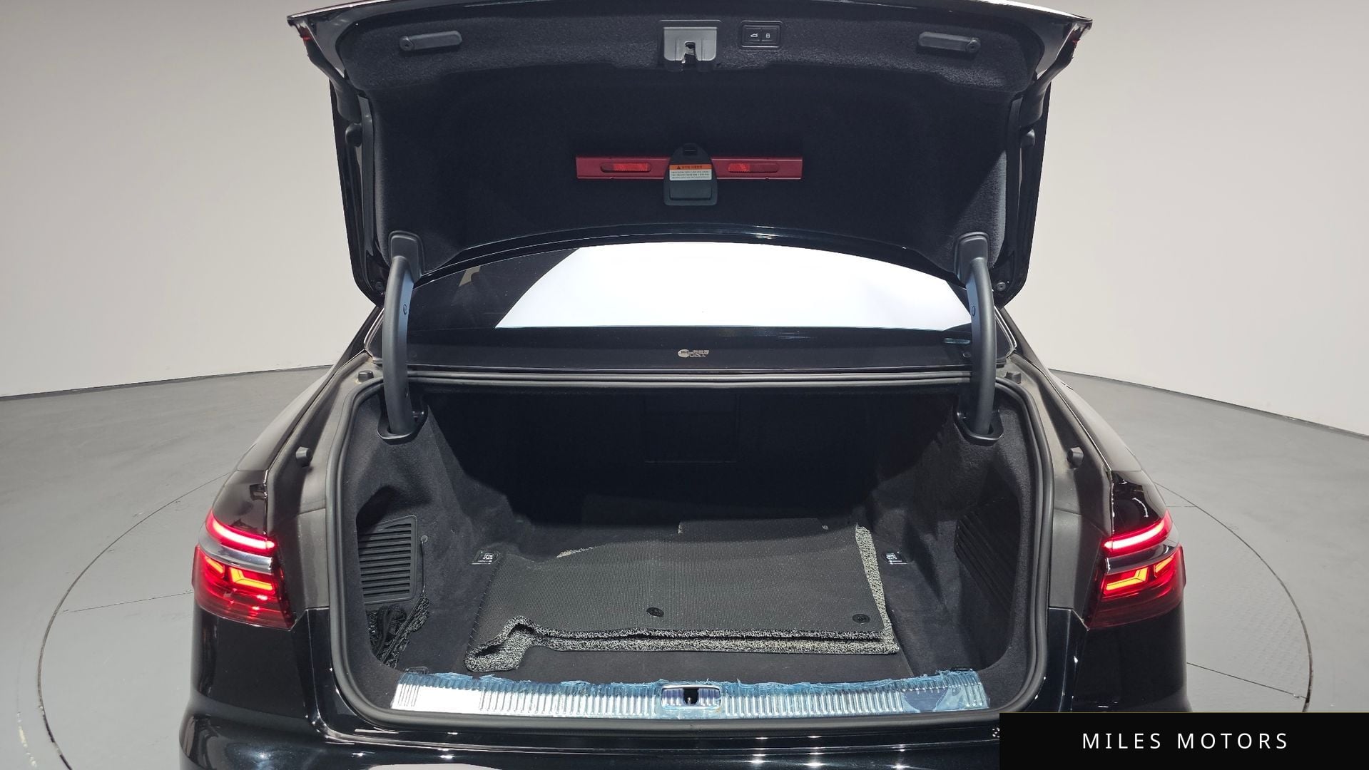Audi A8 (D5) 2021 — миниатюра 26