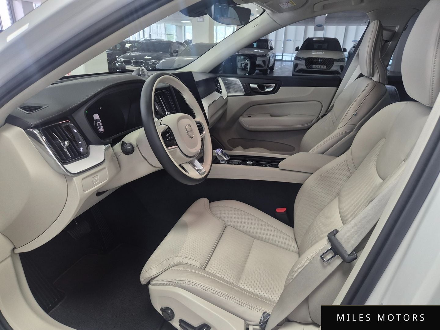 Volvo XC60 2026 — миниатюра 9