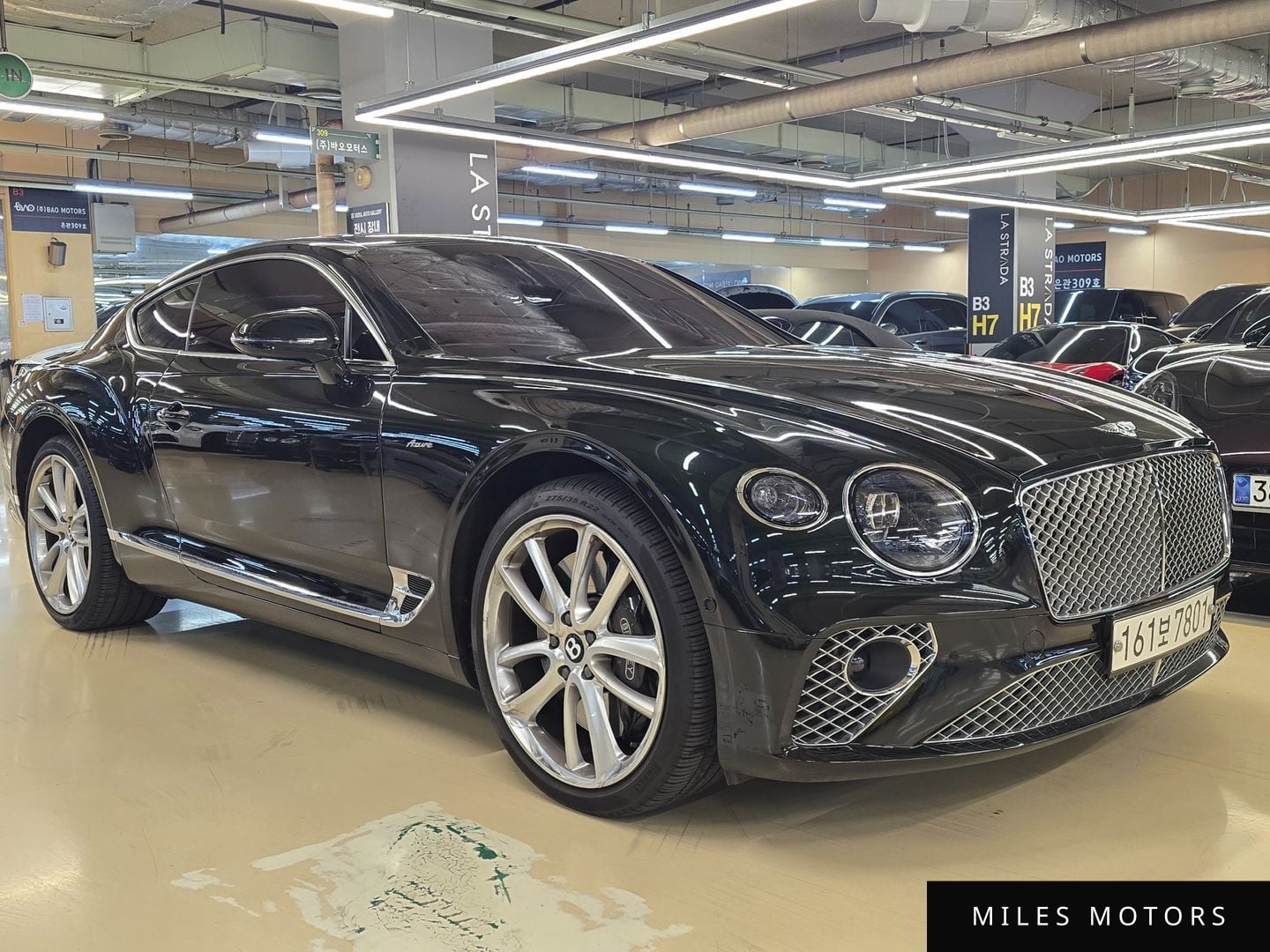 Bentley Continental GT 2023 — миниатюра 3