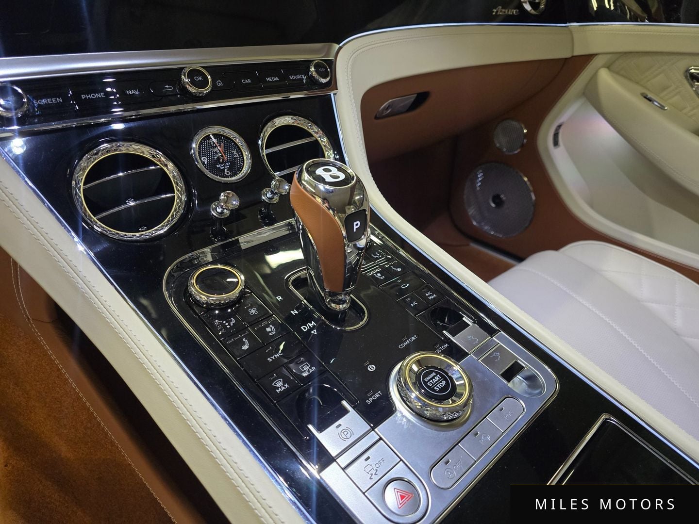 Bentley Continental GT 2023 — миниатюра 10