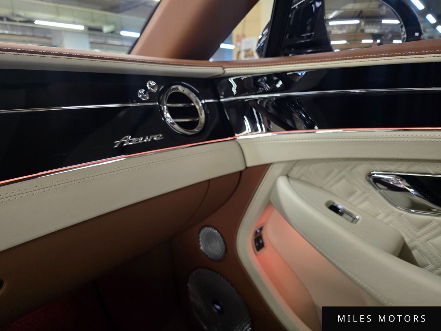 Bentley Continental GT 2023 — миниатюра 16