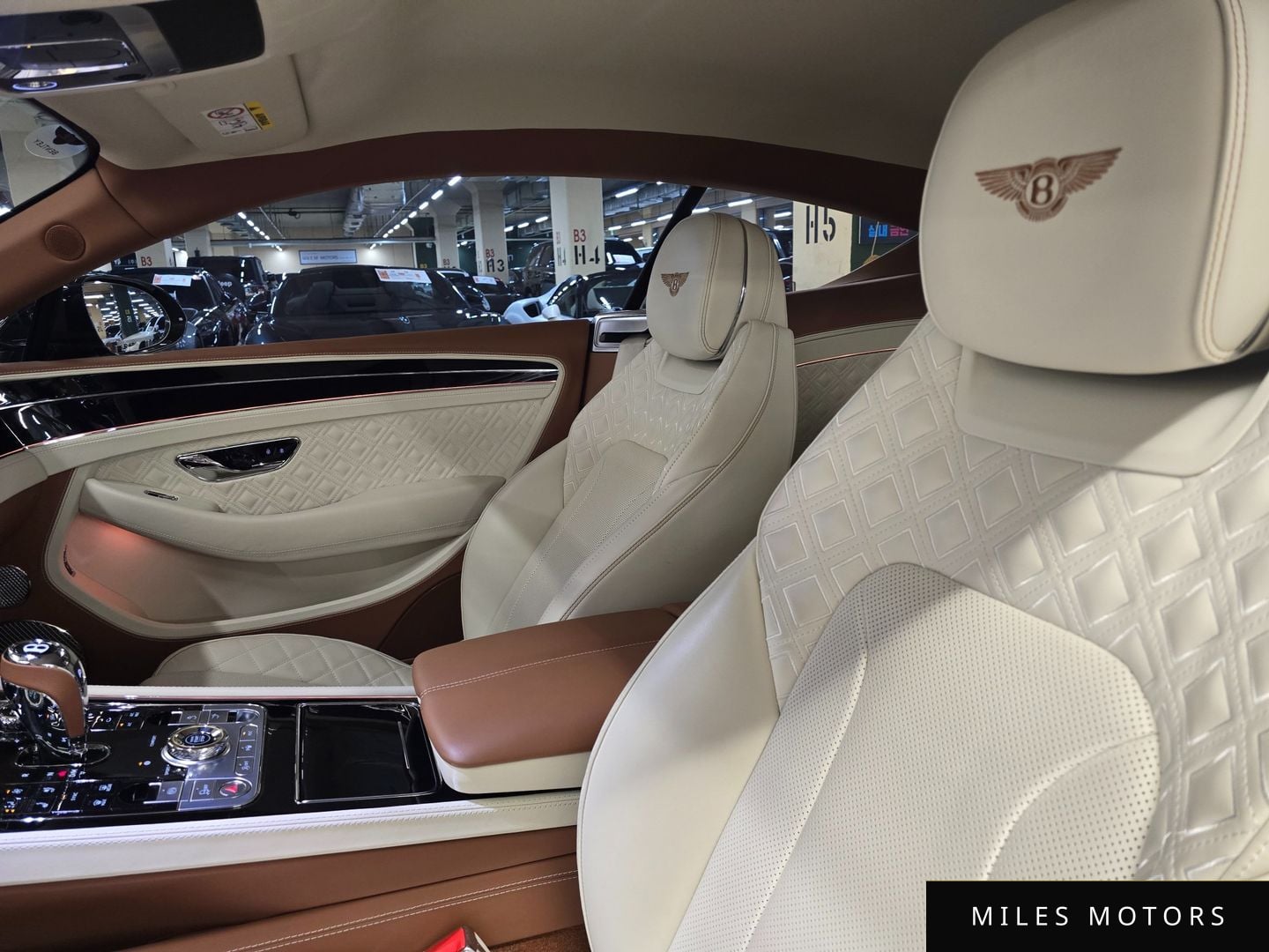 Bentley Continental GT 2023 — миниатюра 20