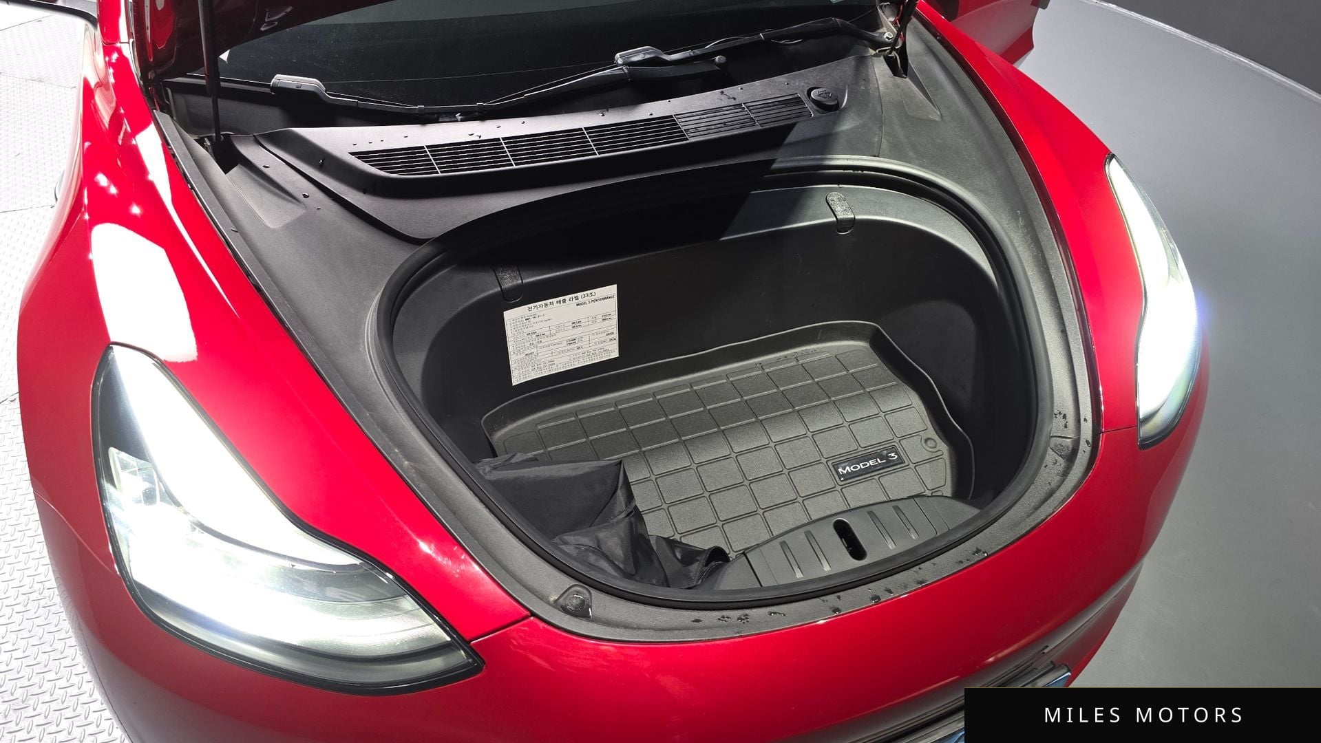 Tesla Model 3 2020 — миниатюра 6