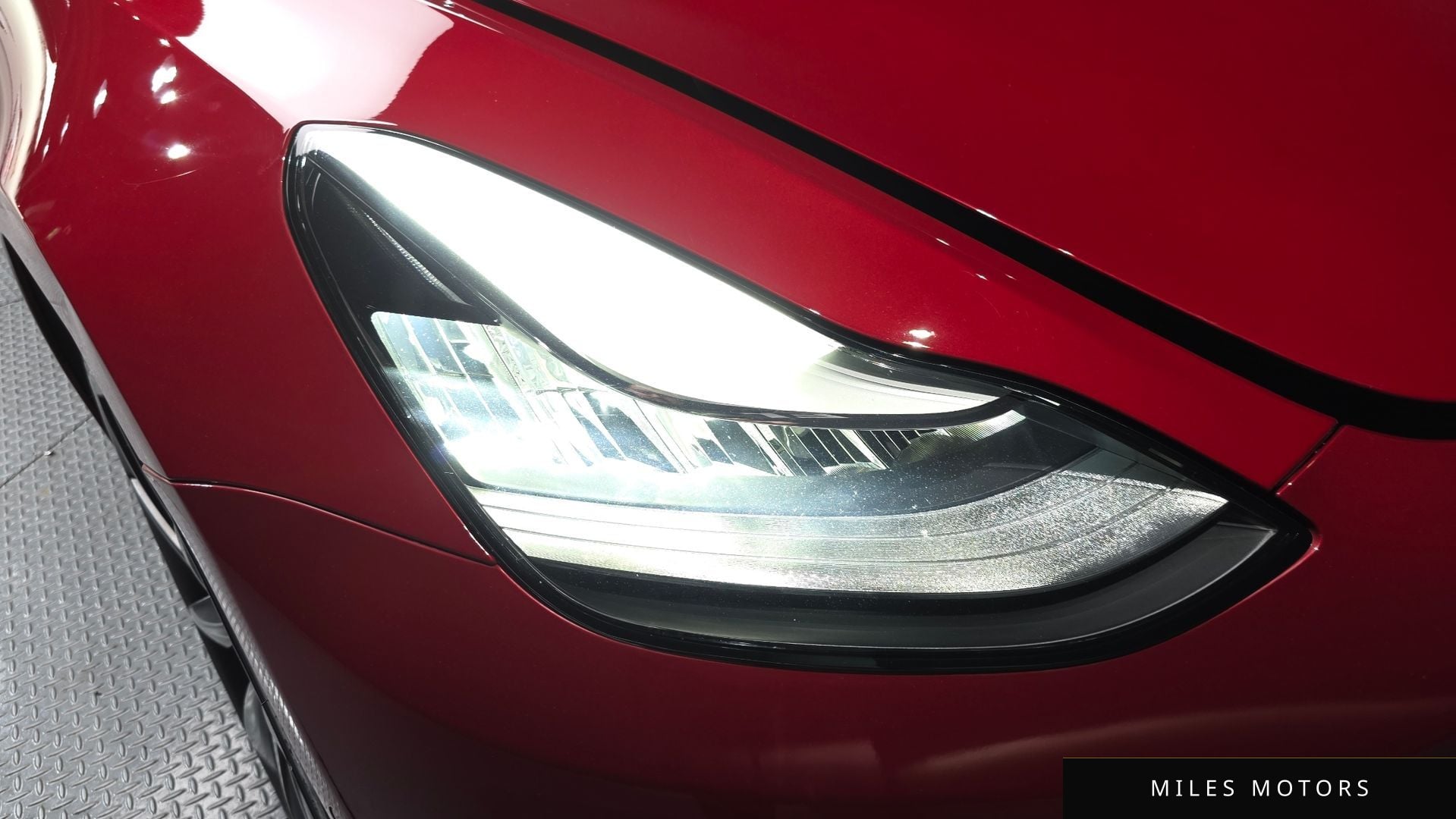 Tesla Model 3 2020 — миниатюра 8