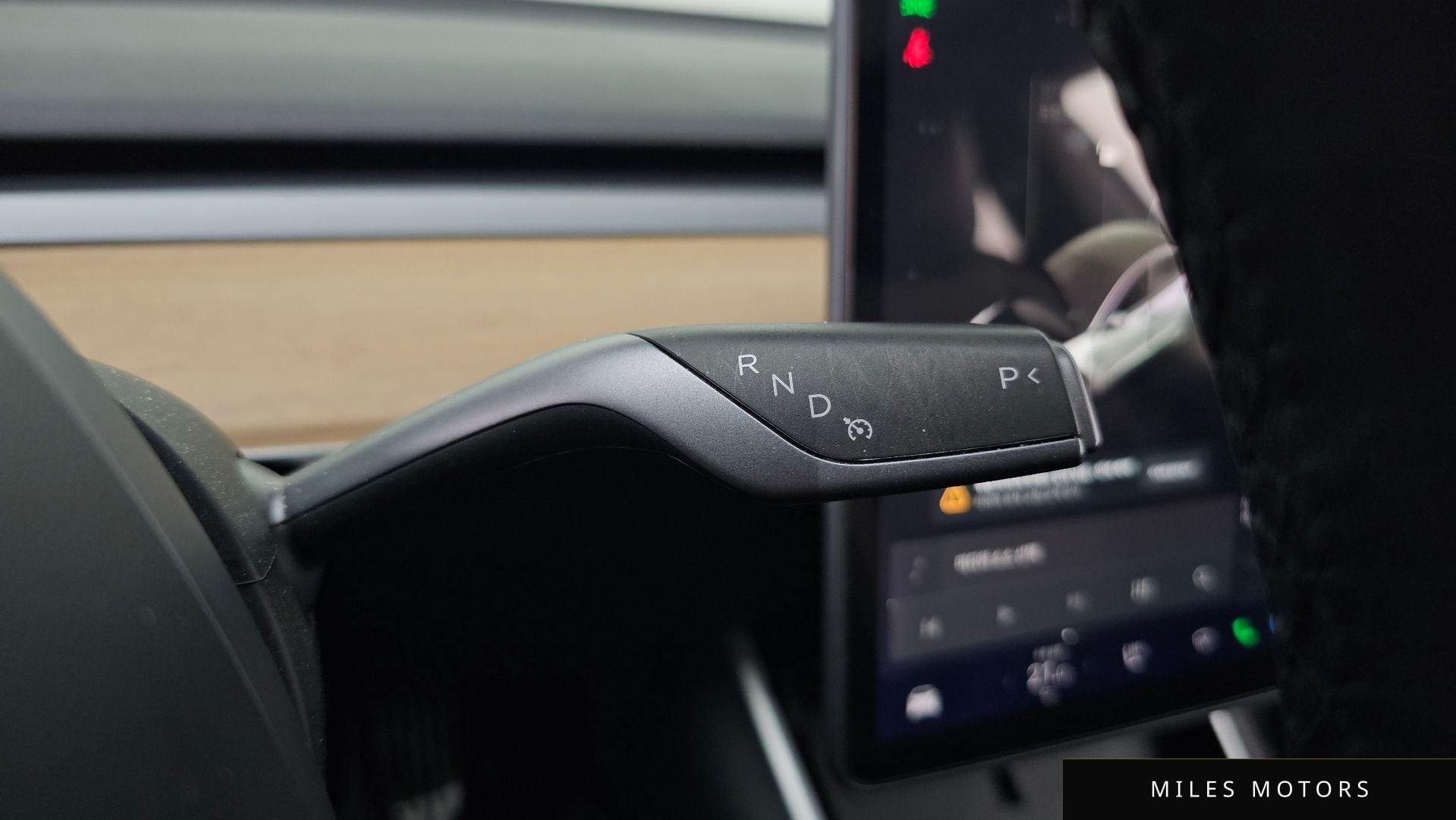 Tesla Model 3 2020 — миниатюра 9