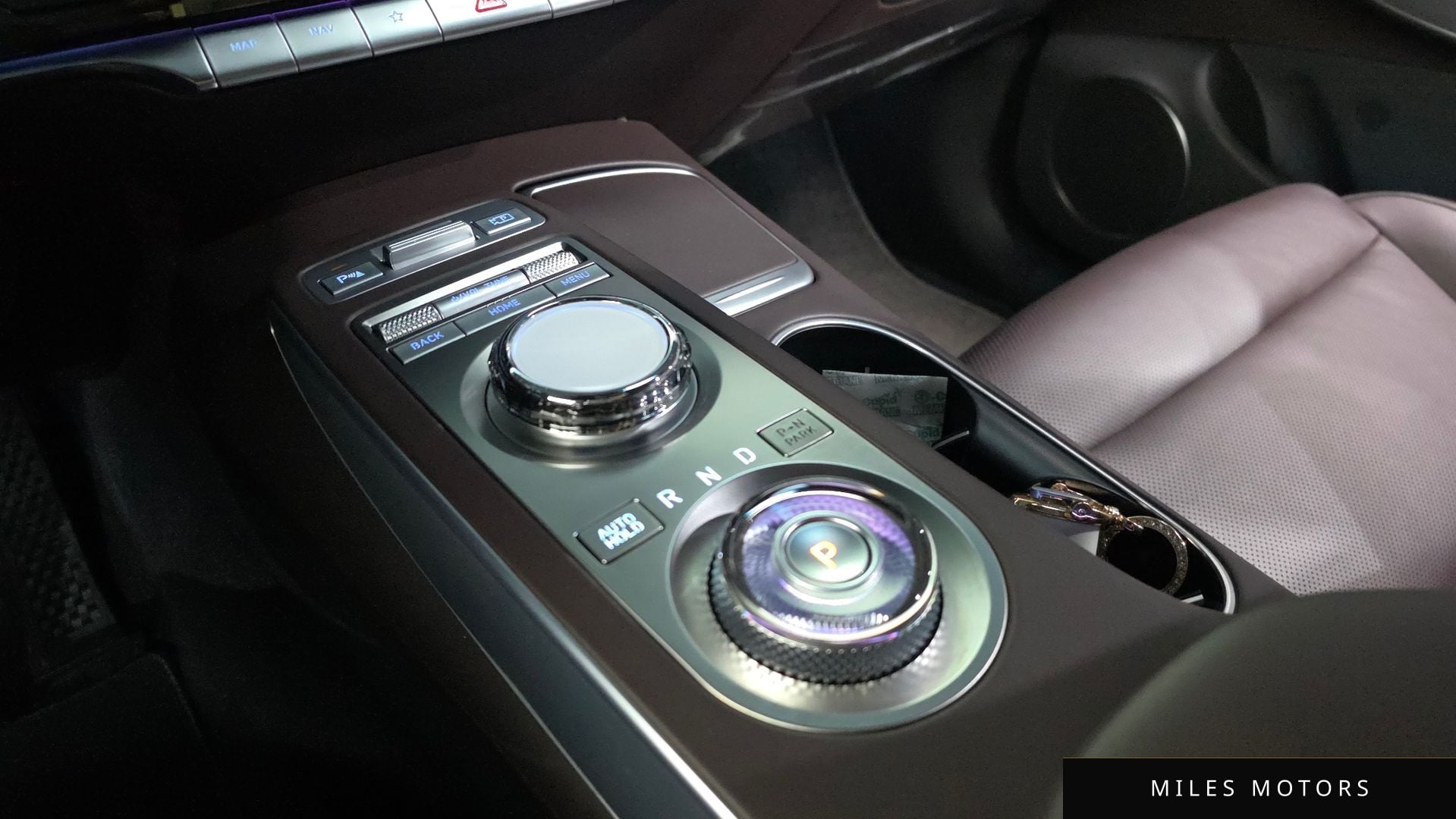 Genesis GV70 2021 — миниатюра 12