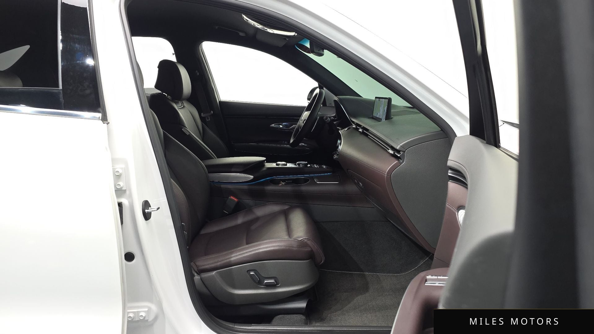 Genesis GV70 2021 — миниатюра 17