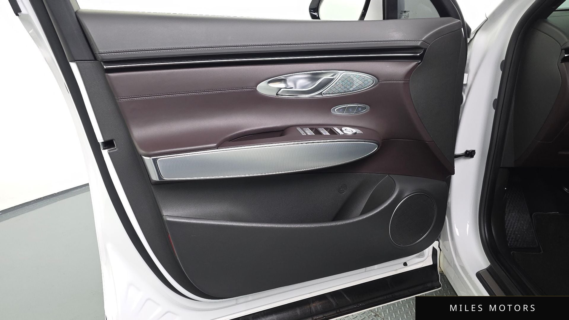 Genesis GV70 2021 — миниатюра 14