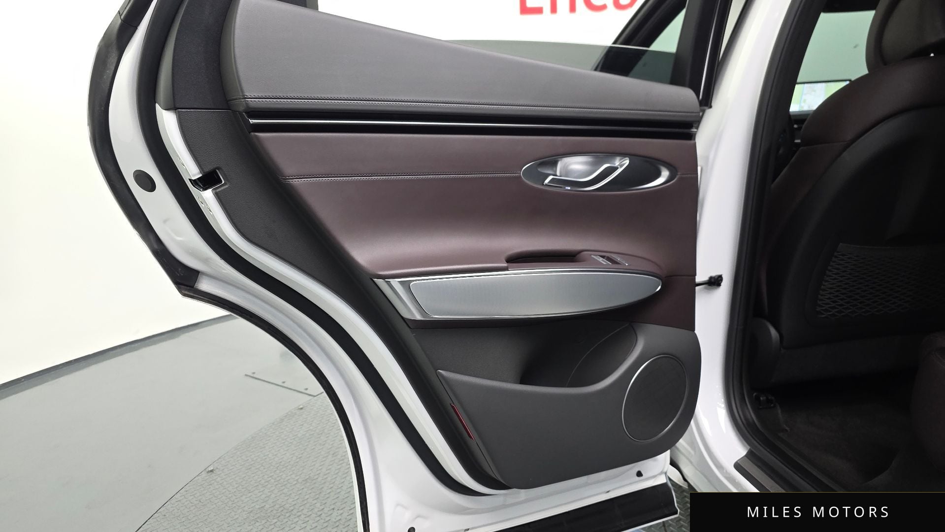 Genesis GV70 2021 — миниатюра 15