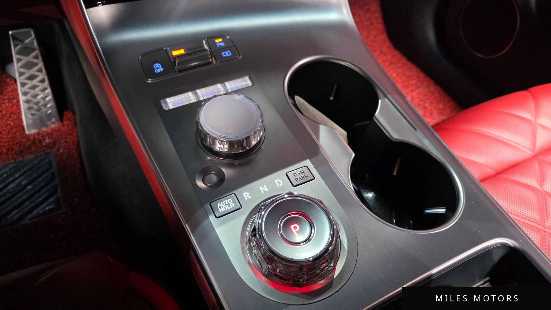 Genesis GV70 2025 — миниатюра 12